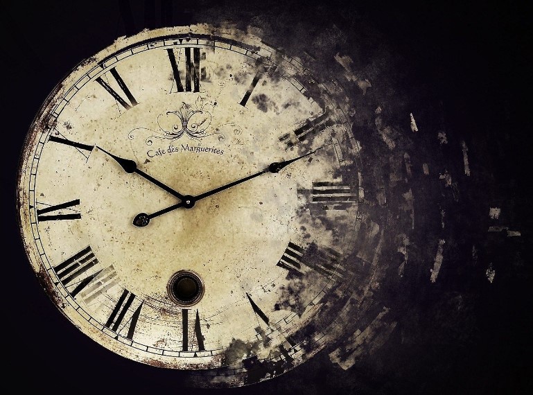 Image of a clock, representing time